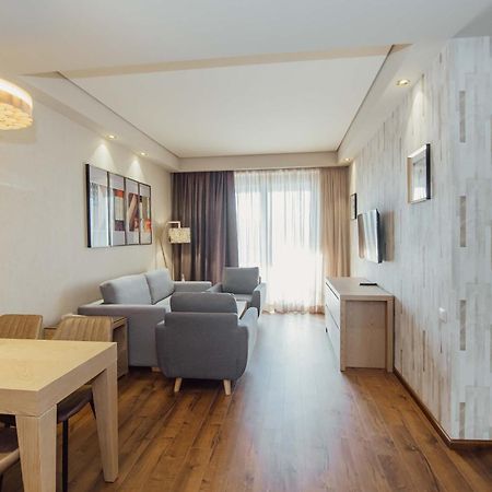 Dreamland Oasis Aparthotel Kobuleti Extérieur photo