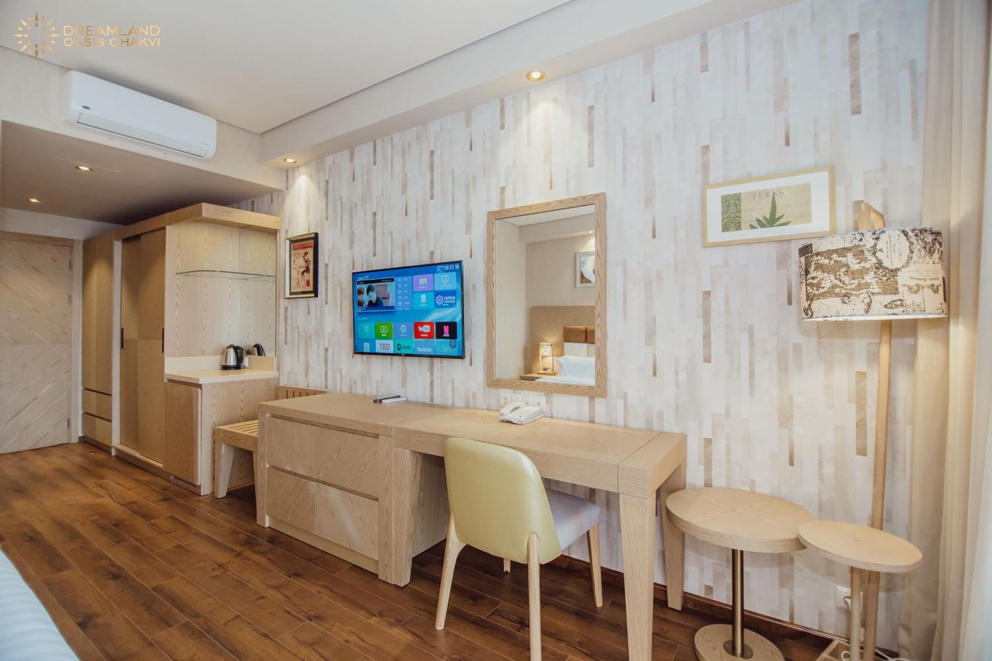 Dreamland Oasis Aparthotel Kobuleti Extérieur photo